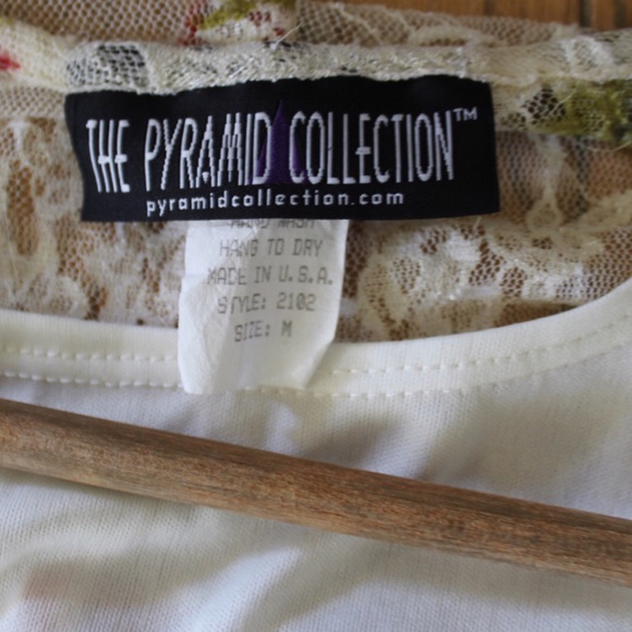 The Pyramid Collection Layered Floral Feminine Semi Sheer Top Medium - Picture 11 of 11